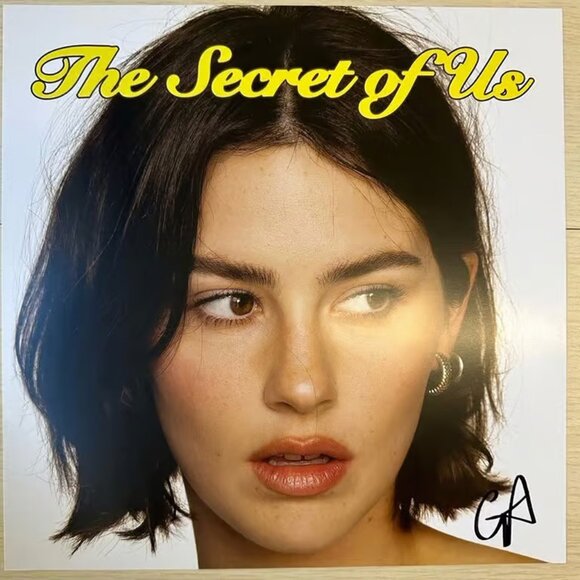 NEW Gracie Abrams The Secret of Us Signed Yellow Vinyl - Picture 1 of 2